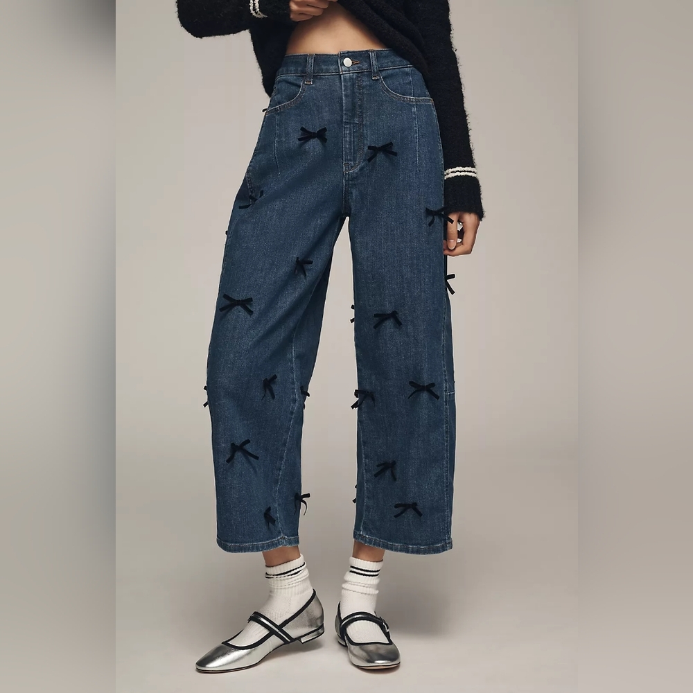 The Kenna Mid-Rise Heritage Barrel Jeans by Pilcro: Bow Edition, NWT, 25P